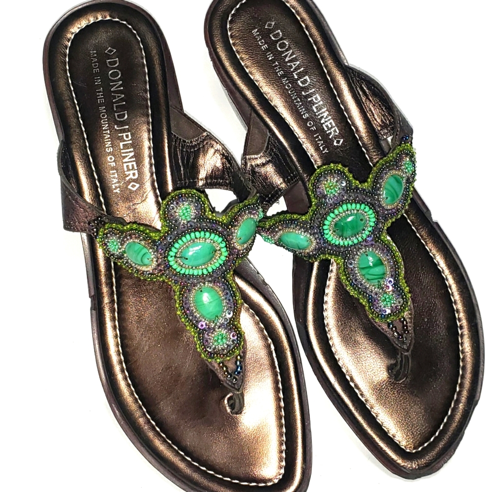 Donald J Pliner Women's Thong Slide Sandal malachite gem 10 M Leather Rhinestone